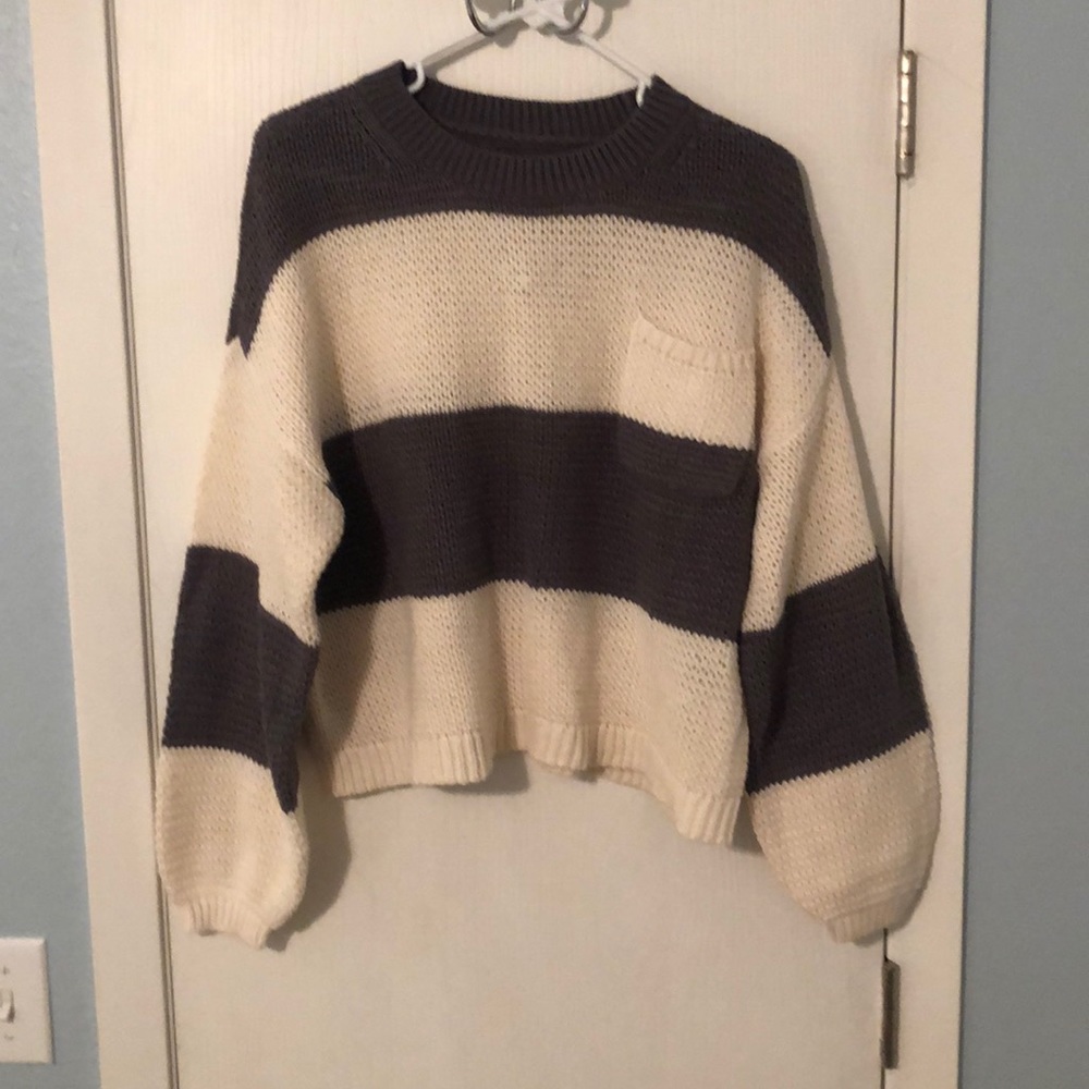 American eagle cropped sweater!